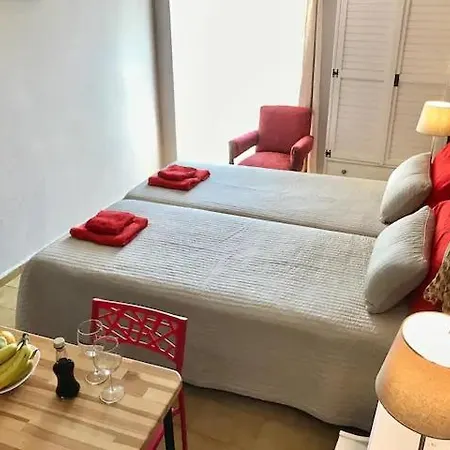 Eleana Appartement *
