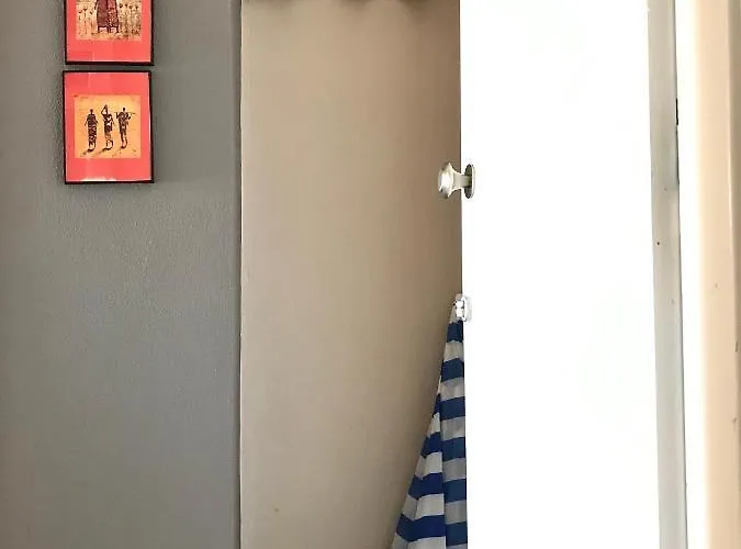 Eleana הרסוניסוס