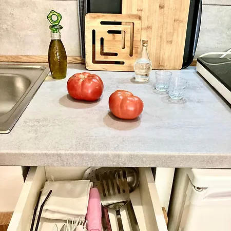 דירה Eleana